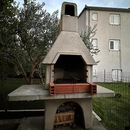 With A Parking Space Kastel Kambelovac, - 21997 Apartment Kastela